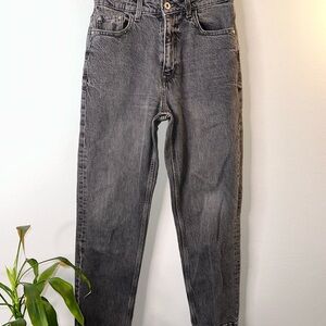 ZARA Classic Gray Women’s Jeans
